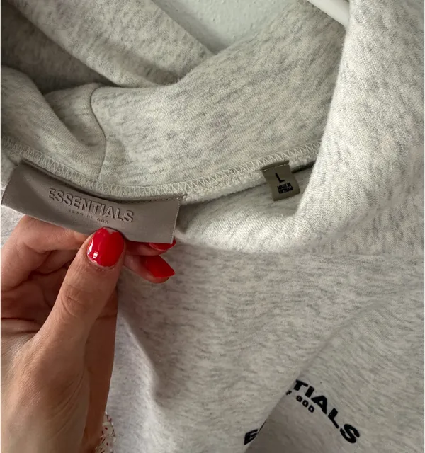 Essentials Fear of God Sweatshirt - Image 4
