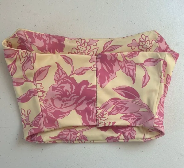 Tube top from a boutique Yellow - Image 2