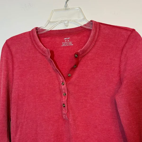 Aerie Shirt Long Sleeve Thermal Waffle Henley Red‎ Distressed Medium - Image 3