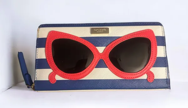 Kate Spade Make A Splash Sunglasses Wallet - Image 4