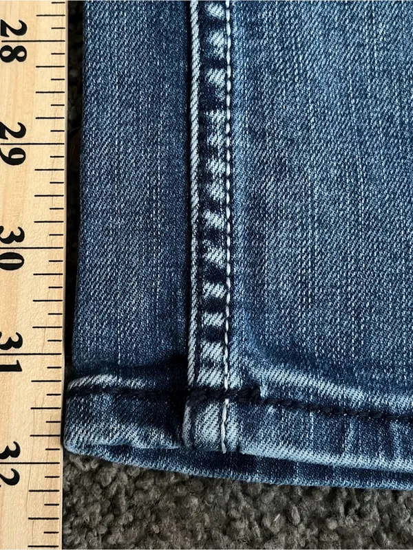 Cowgirl Tuff Co. Cowgirl Up mid rise bootcut flare embellished med wash denim jeans Sz 2 western - Image 14