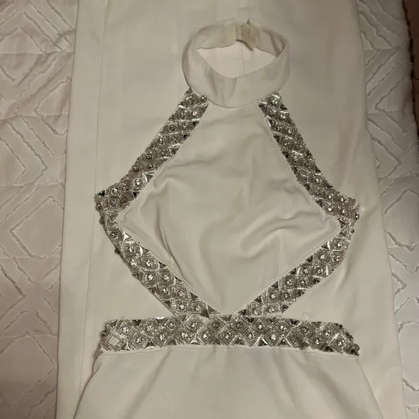Revolve NBD White Nicolina Cutout Sequin Embellished Formal Gown Size XS - Image 4
