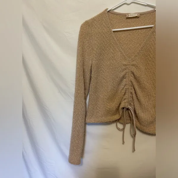 Altar’d State Hailey‎ Fuzzy Tie Front Taupe Sweater Size Large - Image 4