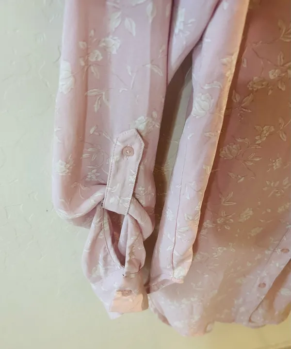 Candies Pink floral blouse button up - Image 4