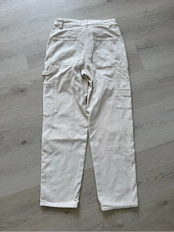 Aritzia Straight-Leg Cargo Carpenter Utility Pants in Cream Minimalist Casual - Image 5