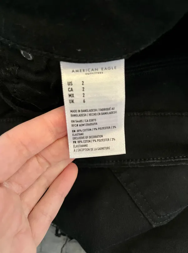 American Eagle Next Level Curvy Super High Waisted Shorts - Image 6