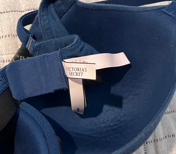 Victoria's Secret bra - Image 5