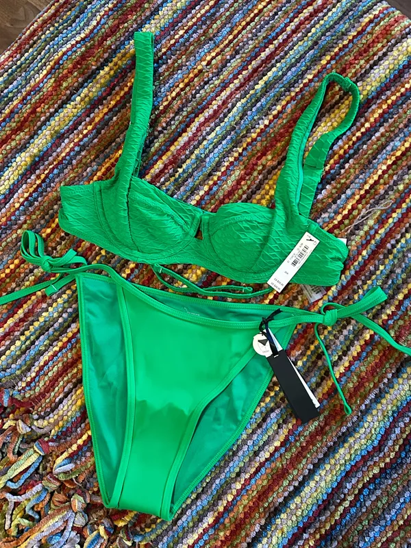 Victoria's Secret Emerald Green Two-Piece Bikini Set 32A top & small bottom NWT - Image 13