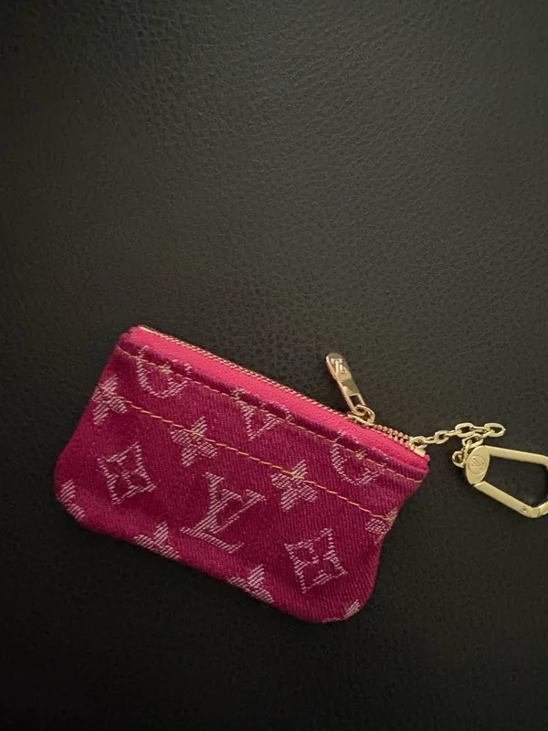 embroiled wrislet coin bag Pink - Image 3
