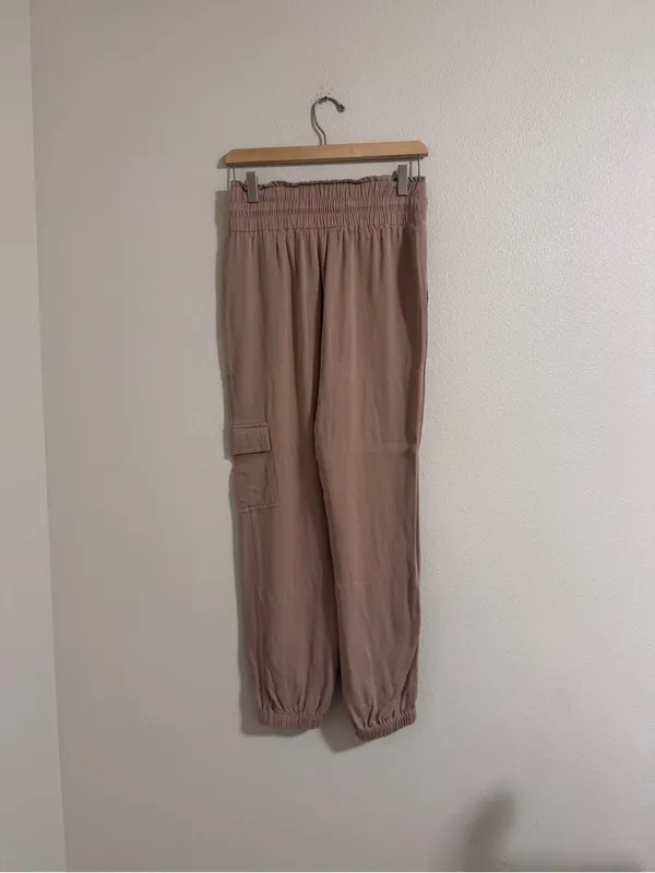 Juicy Couture Jogger Cargo Pants in Taupe - Image 3