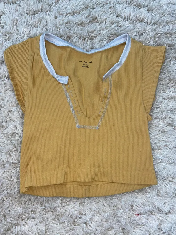 Urban Outfitters Go for gold top - Image 2