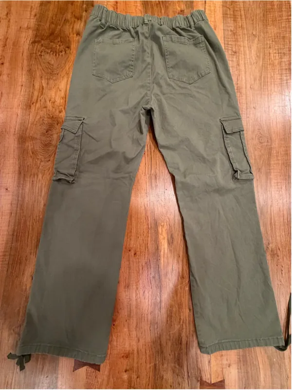 Olive Green Cargo Pants Women's Small Y2K Utility Parachute Pants Drawstring Hem - Image 4