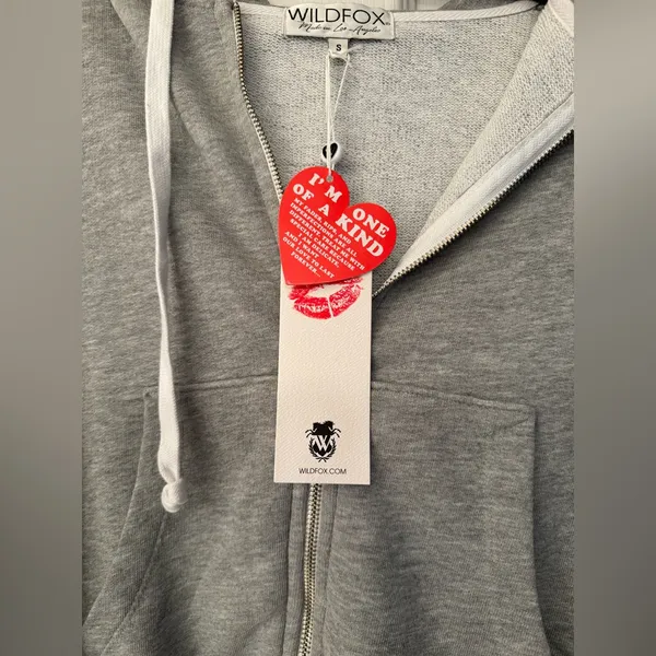 Wildfox Bridesmaid Women’s Grey Zip Up Hoodie Size Medium - Image 7