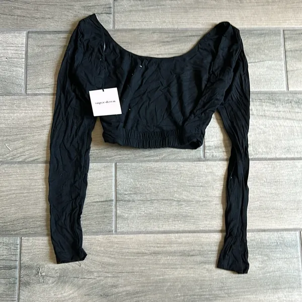 Superdown black long sleeve crop top - Image 4