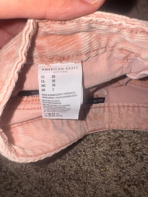 American Eagle Pink Jean Shorts - Image 4
