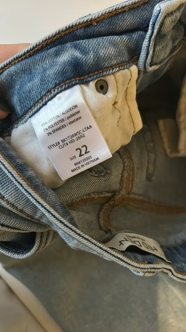 Hidden Jeans Wide-Leg Jeans size 22 - Image 3
