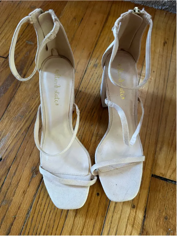 Altar'd State Strappy Block Heel Sandals Nude Beige Faux Suede Back Zip 7.5 - Image 9