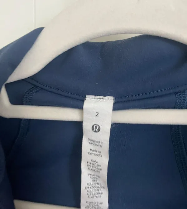 Cropped Athletic Jacket - Image 4