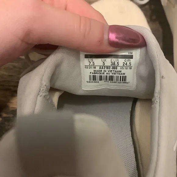 Nike Air Women’s‎ Sneakers Size 7.5 - Image 6
