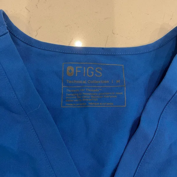 FIGS Scrub Set Casma top and HW Zamora Jogger Bottoms Royal Blue Medium Petite - Image 3
