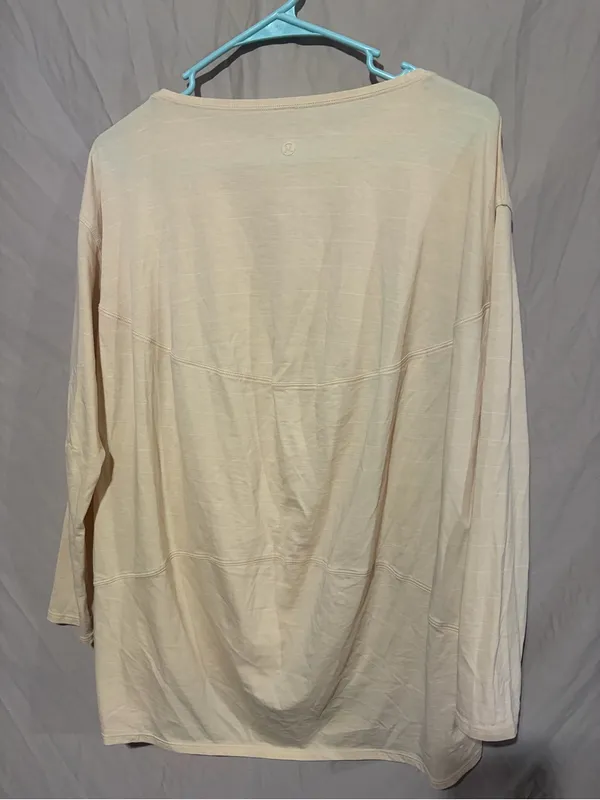 Lululemon long sleeve - Image 2