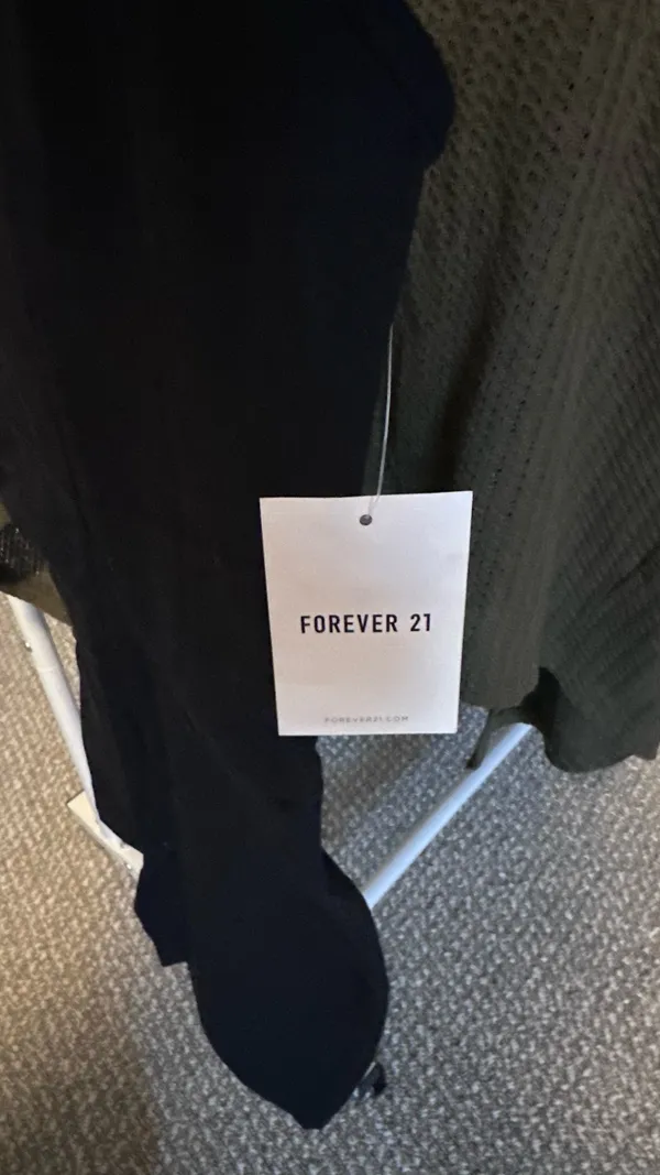 Forever 21 Black Activewear shorts-suit - Image 3