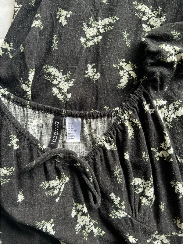 H&M Linen Maxi Dress - Image 2