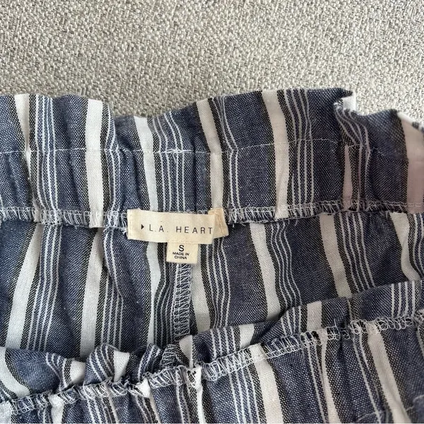 PacSun Blue and White Striped Shorts Size Small - Image 3