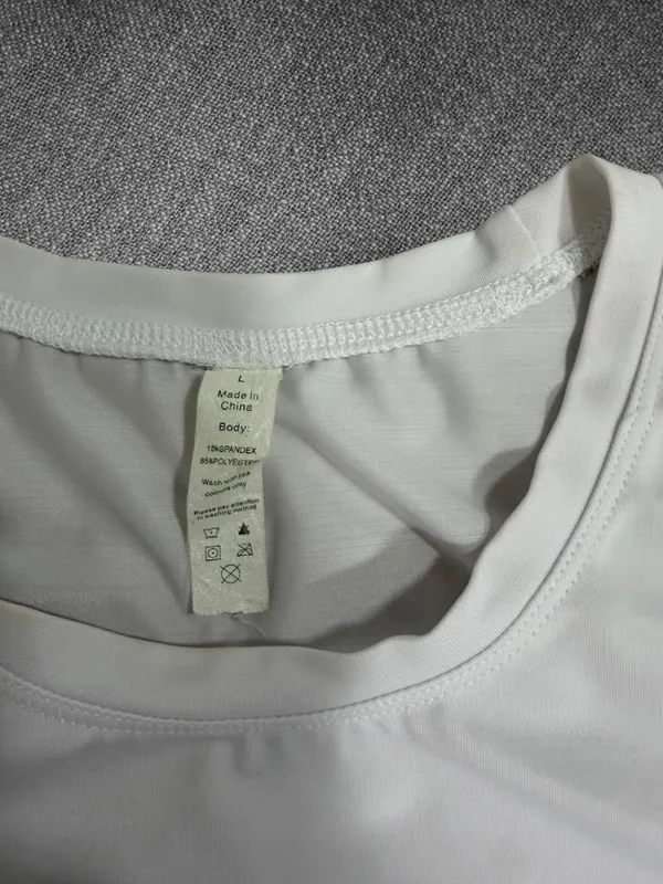 White Long Sleeve Performance Athletic Base Layer Size L - Image 4