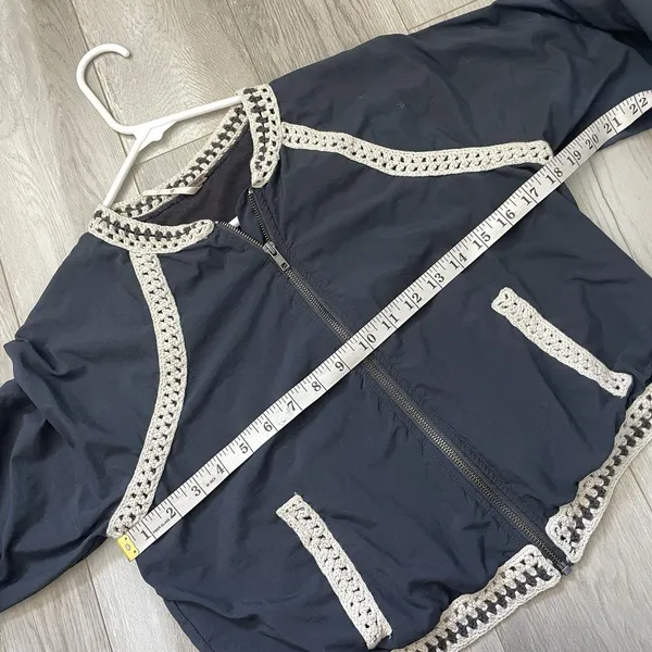 Free People Jacket crochet crop bomber womens Navy Blue small boho preppy casual - Image 4
