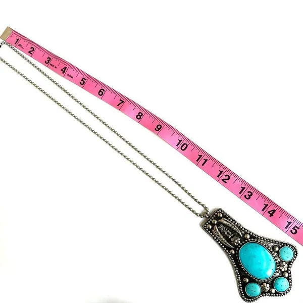 Silver tone turquoise blue southwestern large pendant necklace - Image 7