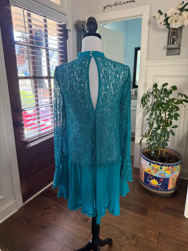 Free People NWOT Elegant Teal Lace High-Low Tunic - Image 3