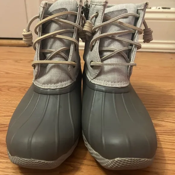 BRAND NEW sperry grey winter boots - Image 2