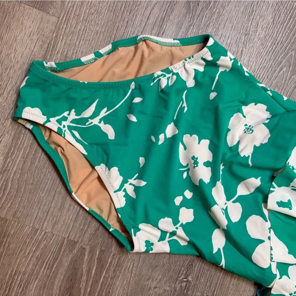 •J.Crew• Floral Shoulder One Piece Swimsuit - Image 2