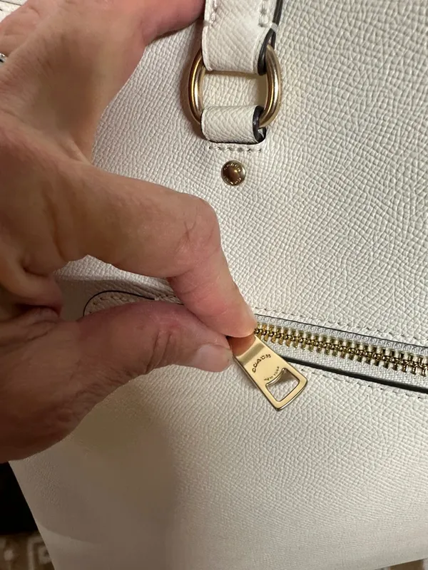 Coach Gallery Cream Leather Tote with Front Zip and Gold Hardware with Dustbag - Image 16