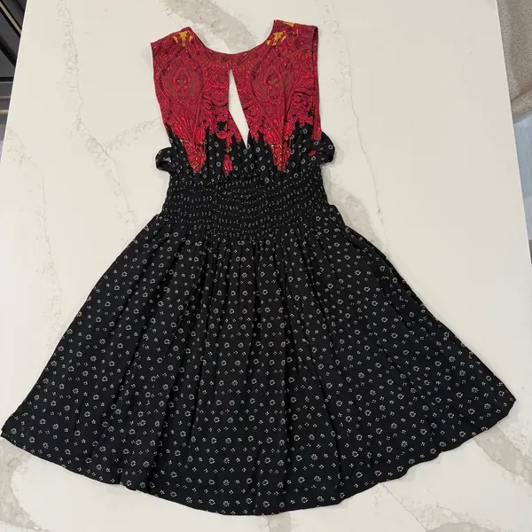 Free People Walking Through My Dreams Mini Dress Women’s Medium Black/Red Floral - Image 10