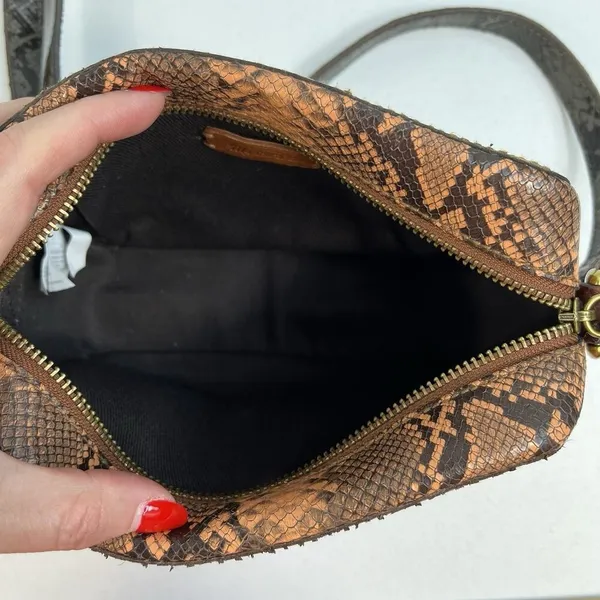 Madewell The Transport‎ Camera Bag Colorblock Snake Embossed Edition Rusted Tin - Image 10