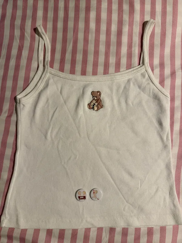 Brandy Melville John Galt White Bear Embroidery tank top - Image 4