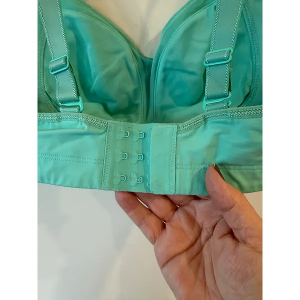 Lululemon Ta Ta Tamer II Adjustable Bra Mesh Trim (C-E cup) Size 34C Athleisure - Image 5