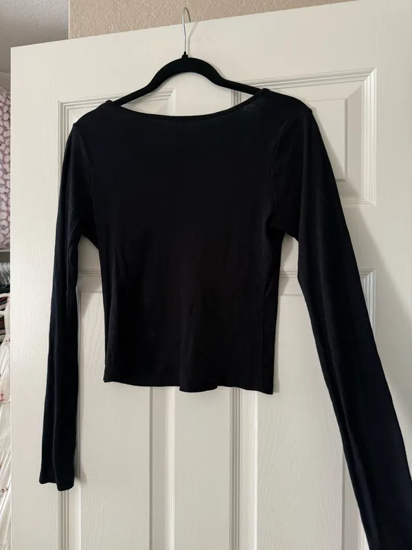 John Galt Black Long Sleeve V Neck Top - Image 6