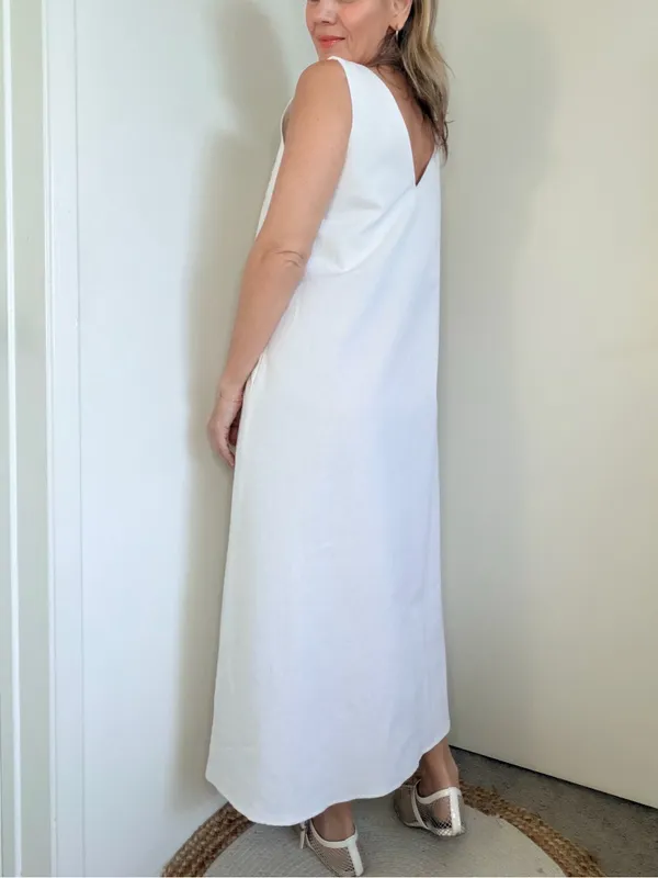 Almina Concept Sleeveless V-Neck Maxi Dress in White - Image 6