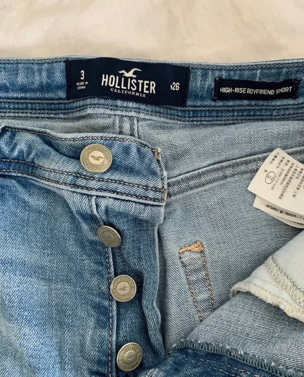 Hollister High Rise Boyfriend Shorts - Image 5