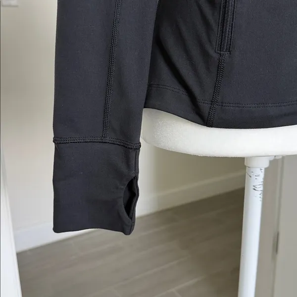 OFFLINE By Aerie The Hugger Full Zip Jacket Black Small - Image 6