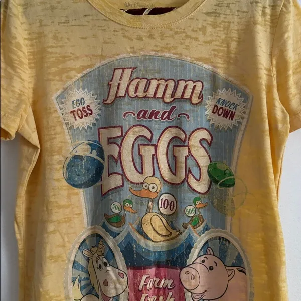 Disney Pixar Toy Story "Hamm and Eggs" graphic t-shirt EUC - Image 2