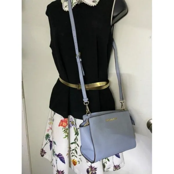 michael kors small blue cross body bag - Image 8