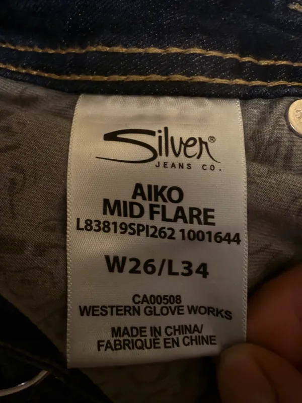 Women’s Silver Light Wash Low Rise Jeans. W26/L34 Pre-owned In Good Condition - Image 3