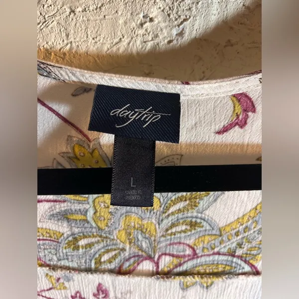 Daytrip Pink and Gold 3/4 Sleeve Boxy Blouse - Image 2