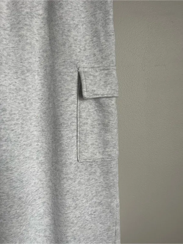 NO BOUNDARIES Light Heather Gray Cargo Wide Leg Joggers Sz M - Image 3