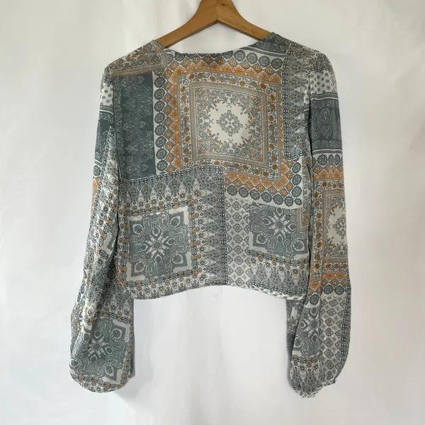 Rue21 flowy lightweight boho fairycore blue tie front top L long sleeved shirt‎ - Image 6