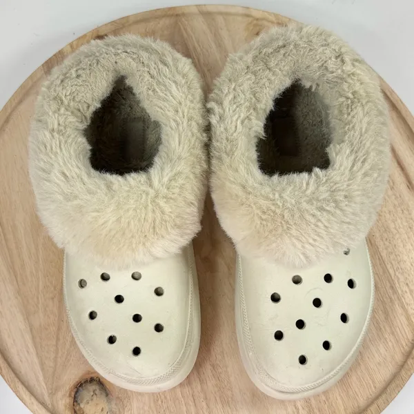 Crocs Furever Crush Faux Fur Lined Platform‎ Clogs Ivory Bone Women Size 8 - Image 4